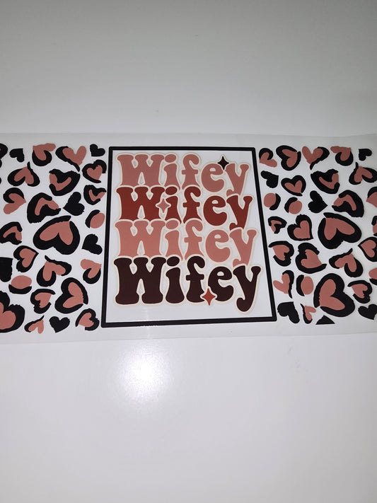 Wifey & Brown Hearts