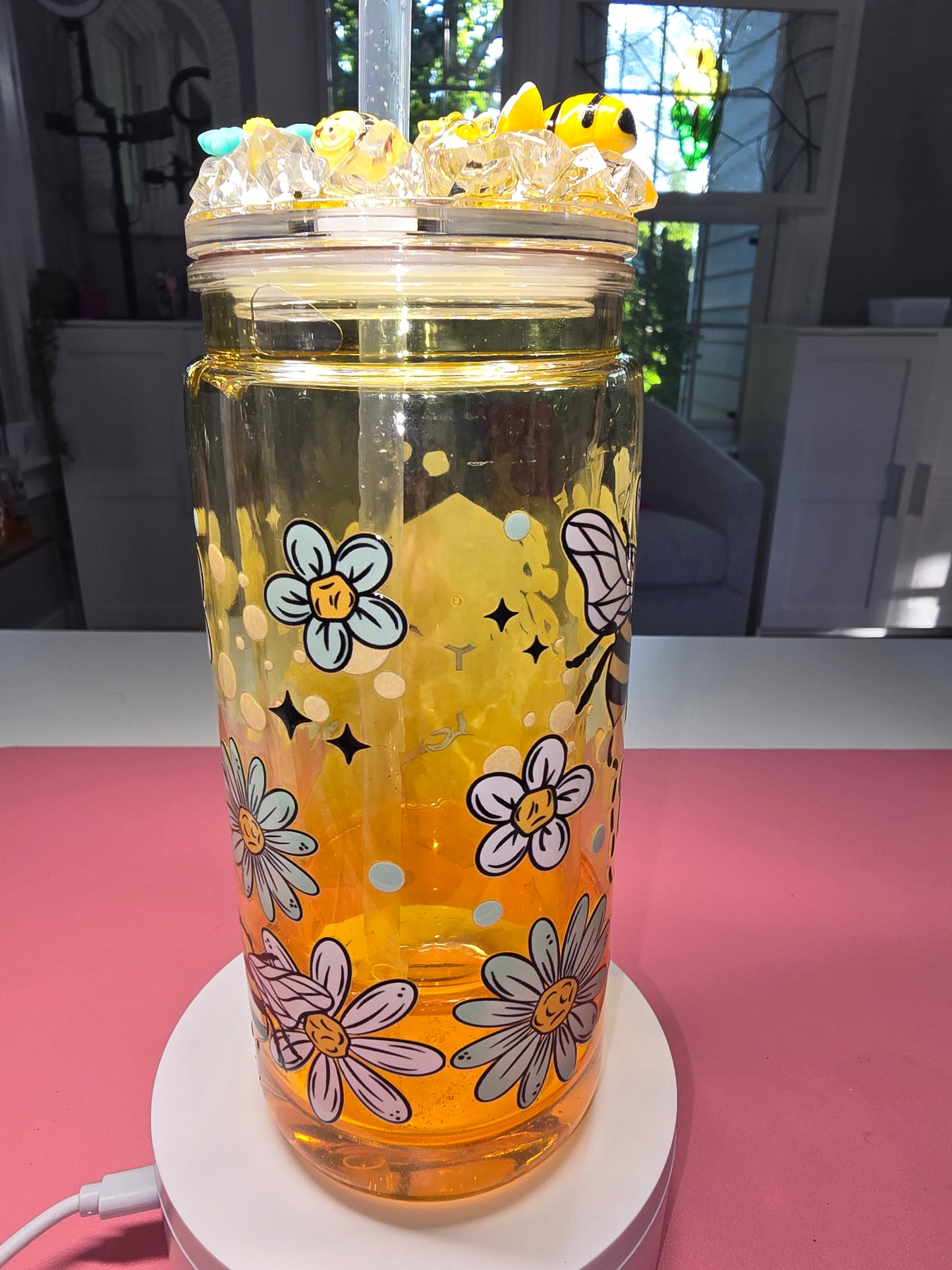 20 oz Honey Drip cup