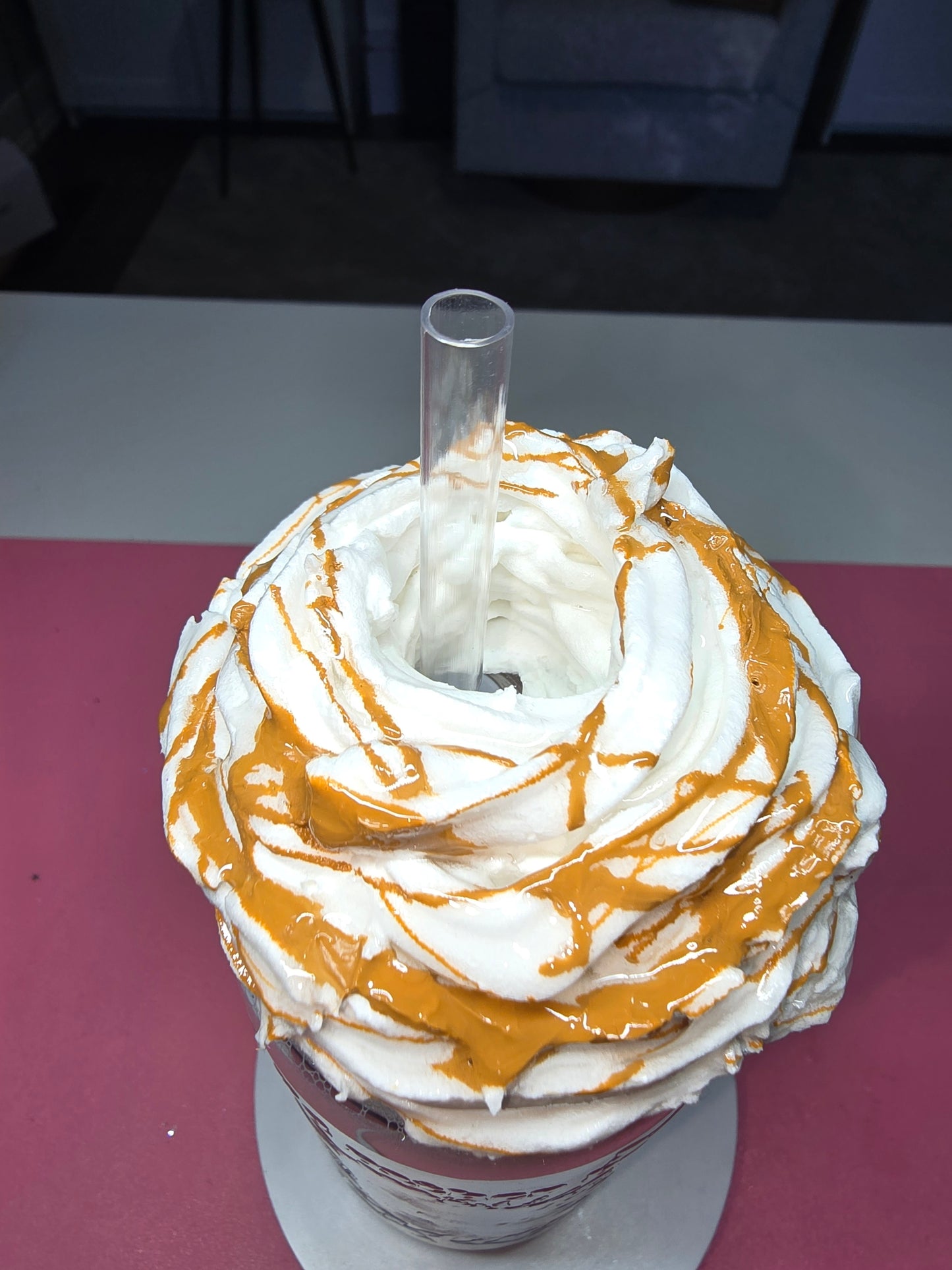 16 oz Coffee Drip Tumbler with Caramel Swirl lid